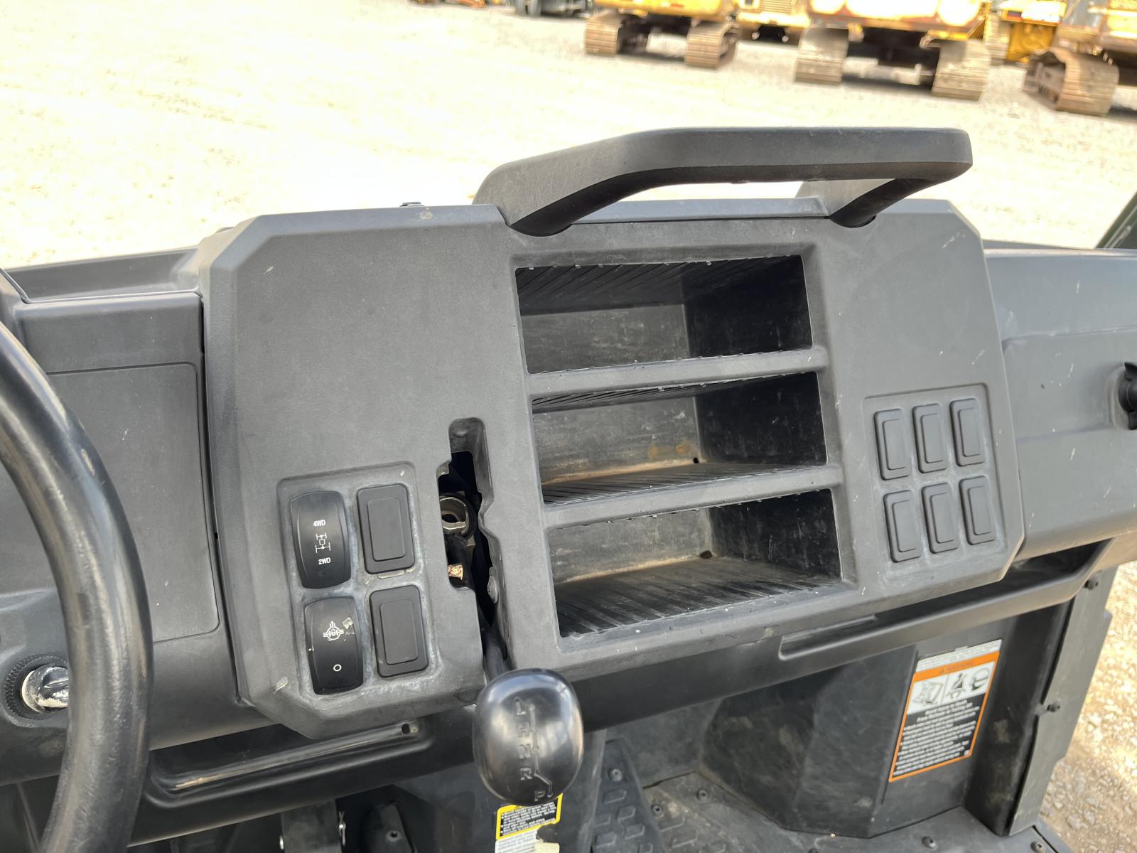 ./imagenes/INVOICE/2019/18247/JOHN DEERE XUV835E (7).JPG